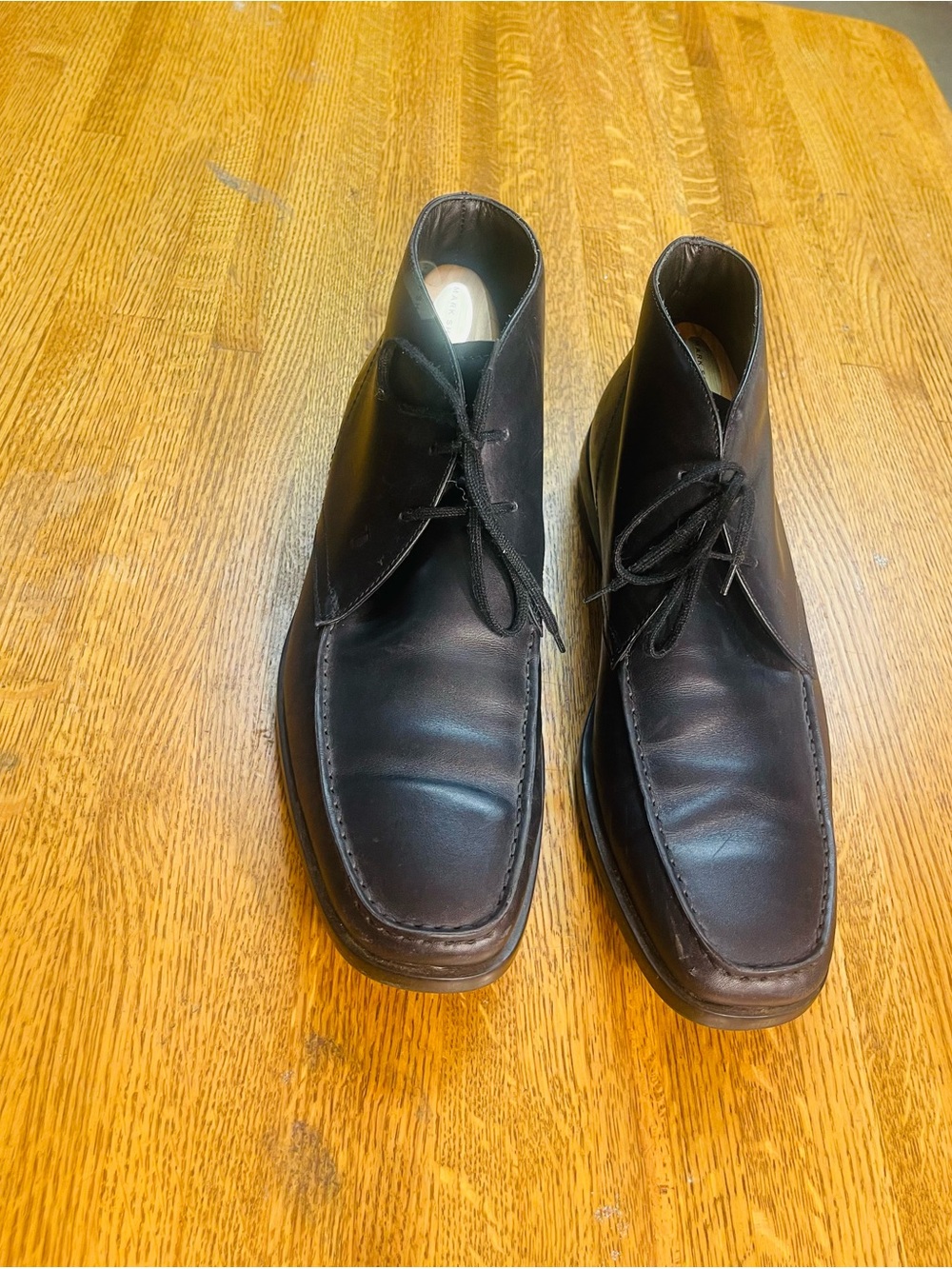 Tod’s Men's Black Leather Lace-Up Chukka Boots